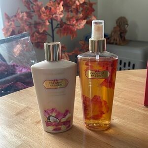 Coconut Passion Victoria Secret bundle.